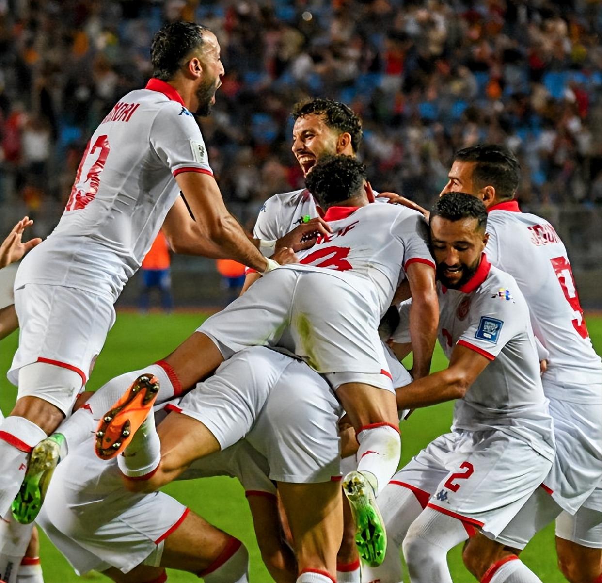 C7-关于内马尔赛事官方发布绝杀新规，西班牙队争议不断！的信息